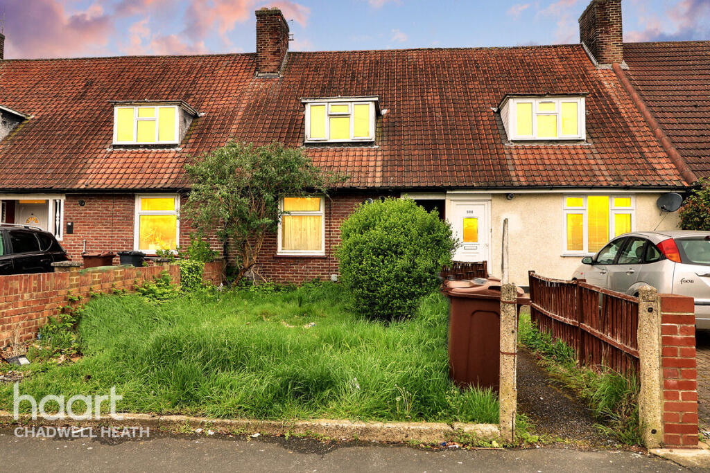 2 bedrooms House in Dagenham, United Kingdom No. 4823