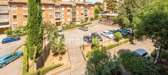 2 bedrooms Apartment in Rome, Italy No. 277994 3