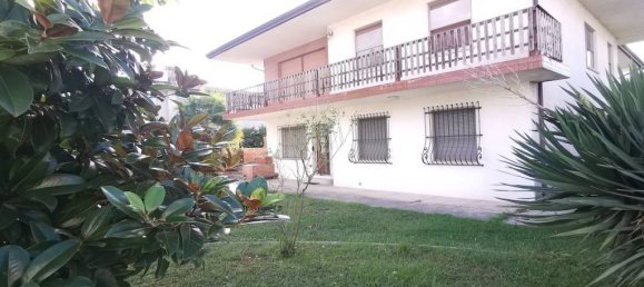 3 bedrooms Villa in Pordenone, Italy No. 285834 2
