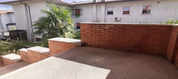 3 bedrooms Villa in Pordenone, Italy No. 285834 9