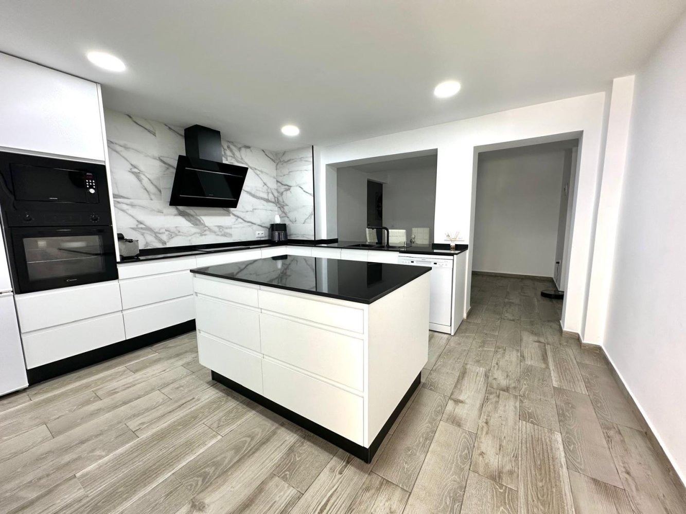 Apartamento T3 em El Puerto de Santa Maria, Spain N.º 144161