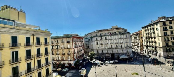 4 bedrooms Apartment in Naples, Italy No. 327084 7
