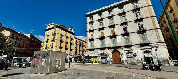 4 bedrooms Apartment in Naples, Italy No. 327084 4