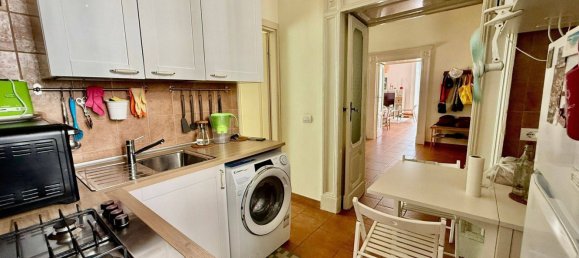 4 bedrooms Apartment in Naples, Italy No. 327084 18