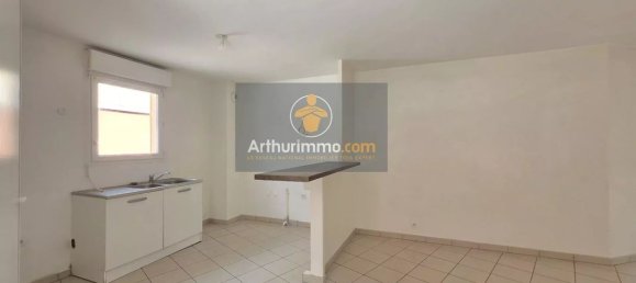 3 bedrooms House in Sarcelles, France No. 325857 3