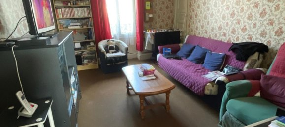 537m² Building in Vierzon, France No. 219105 21