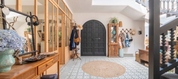 5 bedrooms Villa in Guethary, France No. 347826 3