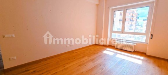 2 bedrooms Apartment in Rome, Italy No. 222753 5