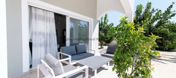 Вилла с 4 спальнями в Си Кейвз, Кипр № 968 6