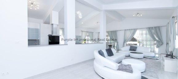 Вилла с 4 спальнями в Си Кейвз, Кипр № 968 4