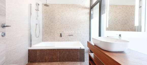 3 غرف نوم شقة في Gzira, Malta رقم 9427 9