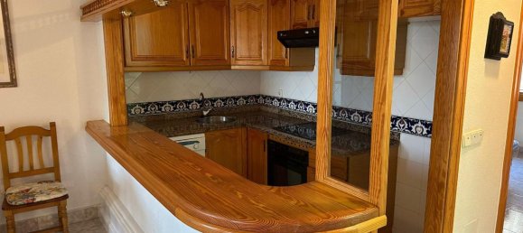 4 bedrooms Bungalow in Guardamar del Segura, Spain No. 13265 2