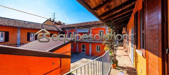 2غرفة شقة في Bergamo, Italy رقم 42230 17