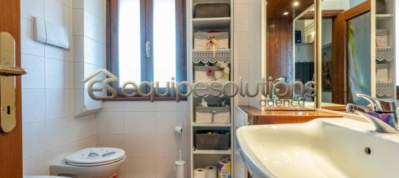 2غرفة شقة في Bergamo, Italy رقم 42230 14