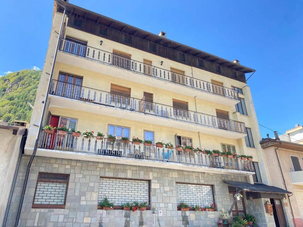 Apartamento T1 em Roure, Italy N.º 349140