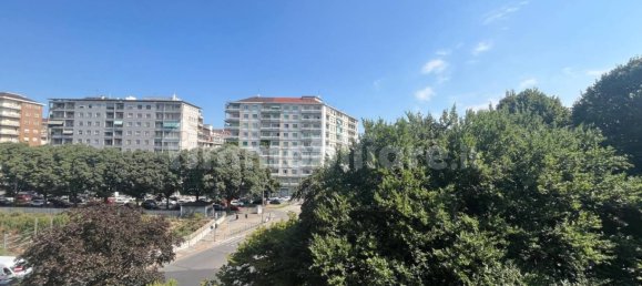 Apartamento de 2 dormitorios en Turin, Italy No. 282869 10
