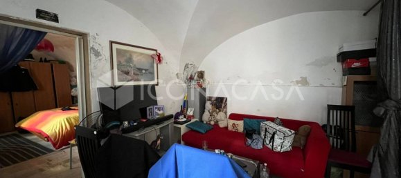 Коммерческая недвижимость с 2 комнатами в Бари, Италия № 21095 3