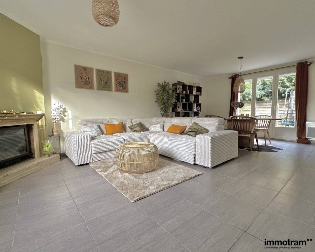 Villa de 4 dormitorios en Wasquehal, France No. 38759