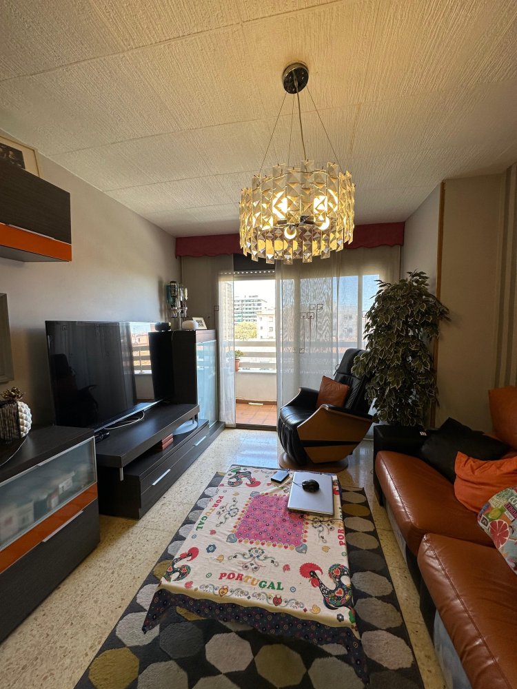 Квартира с 4 спальнями в Л'Оспиталет-де-Льобрегат, Испания № 181116