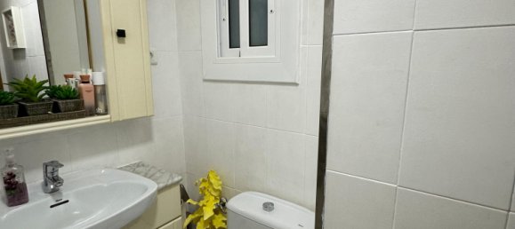 Квартира с 4 спальнями в Л'Оспиталет-де-Льобрегат, Испания № 181116 15