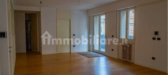 Apartamento de 5 divisões em Sondrio, Italy N.º 332195 7