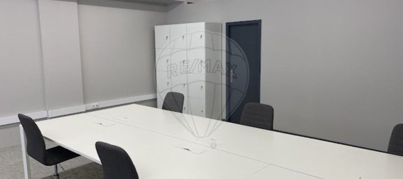 Bureau à Felgueiras, Portugal 74m² No. 69894 3