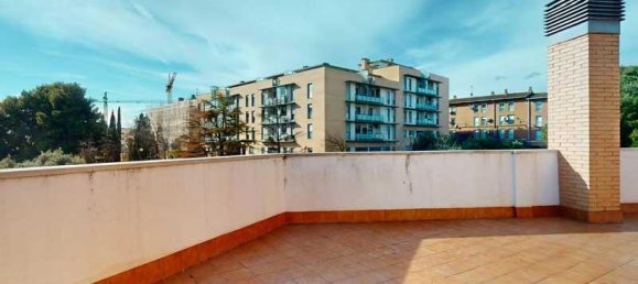 Apartamento de 3 dormitorios en Zaragoza, Spain No. 21670 36