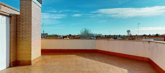 Apartamento de 3 dormitorios en Zaragoza, Spain No. 21670 40