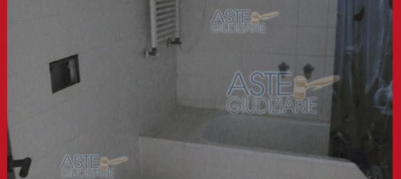 5 bedrooms Apartment in Rome, Italy No. 330830 6