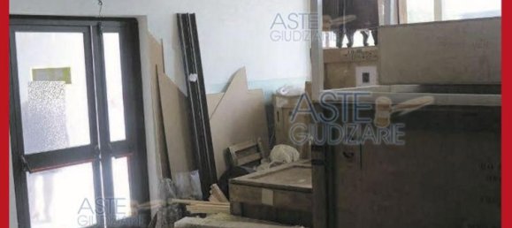 5 bedrooms Apartment in Rome, Italy No. 330830 12