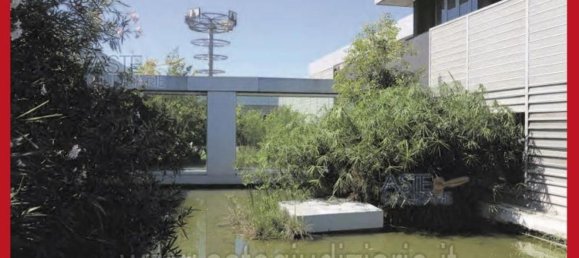 5 bedrooms Apartment in Rome, Italy No. 330830 15