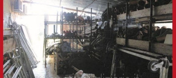 5 bedrooms Apartment in Rome, Italy No. 330830 16