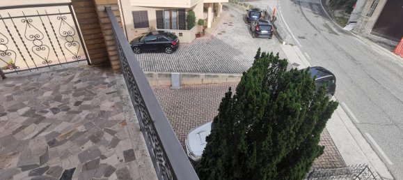 Casa de 4 dormitorios en Montegiorgio, Italy No. 21137 7