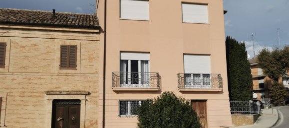 Casa de 4 dormitorios en Montegiorgio, Italy No. 21137 35