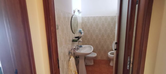 Casa de 4 dormitorios en Montegiorgio, Italy No. 21137 25