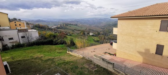 Casa de 4 dormitorios en Montegiorgio, Italy No. 21137 5