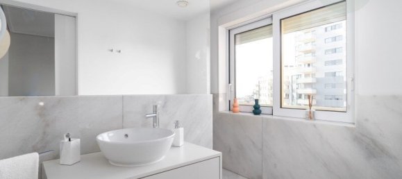 3 bedrooms Apartment in Porto, Portugal No. 136848 20