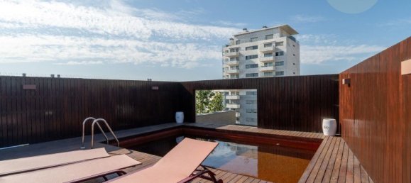 3 bedrooms Apartment in Porto, Portugal No. 136848 10