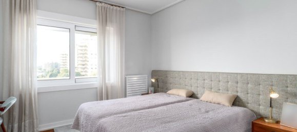 3 bedrooms Apartment in Porto, Portugal No. 136848 19