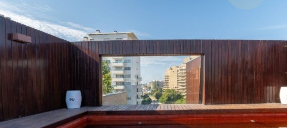 3 bedrooms Apartment in Porto, Portugal No. 136848 12