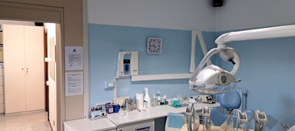 4 bedrooms Apartment in Ancona, Italy No. 350734 8