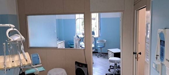 4 bedrooms Apartment in Ancona, Italy No. 350734 5