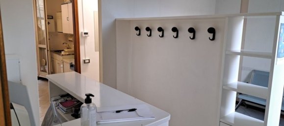 4 bedrooms Apartment in Ancona, Italy No. 350734 3