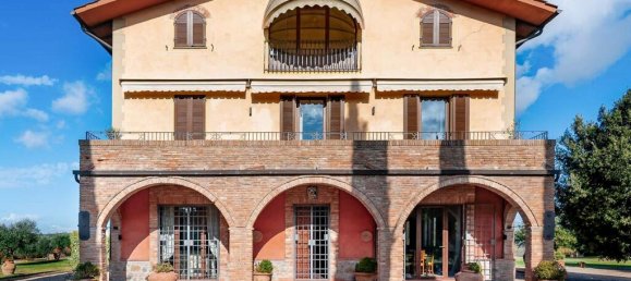 10 Schlafzimmer Schlösser in Cortona, Italy, Nr. 56474 2