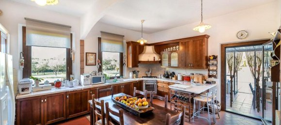 10 Schlafzimmer Schlösser in Cortona, Italy, Nr. 56474 15