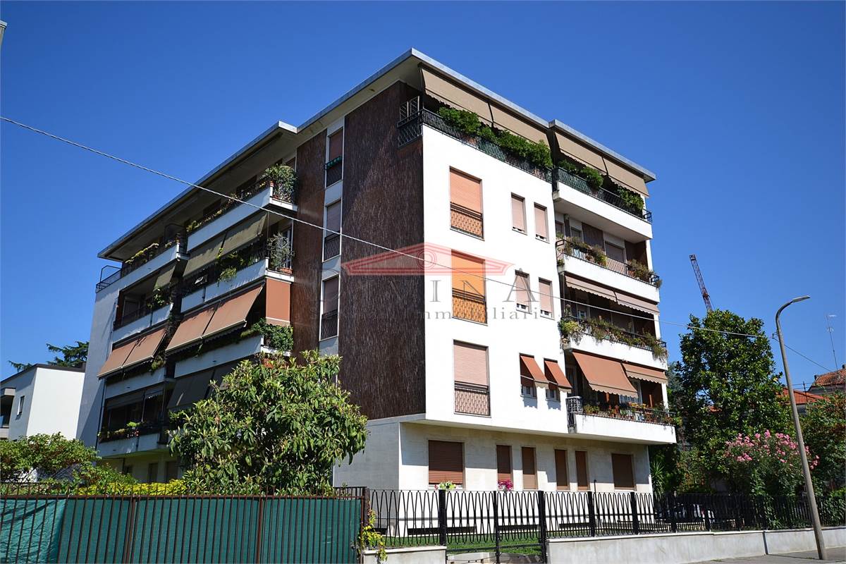 2 Schlafzimmer Wohnung in Monza, Italy, Nr. 264502