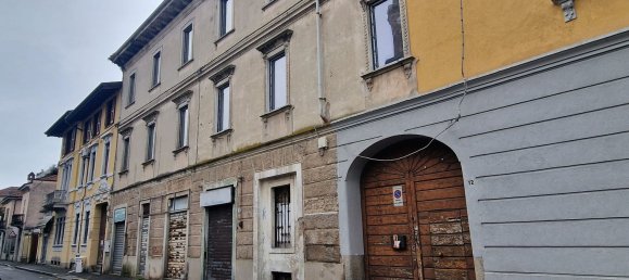 2 Schlafzimmer Wohnung in Busto Arsizio, Italy, Nr. 361287 5