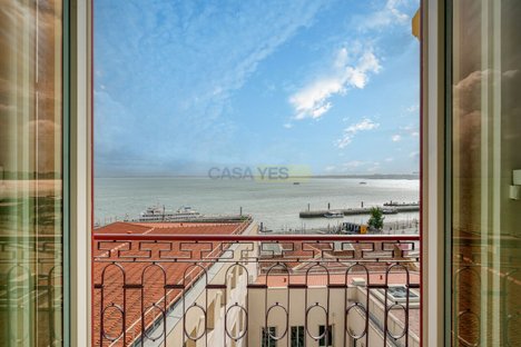 1 bedroom Duplex in Lisbon, Portugal No. 10828