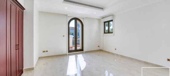 5 bedrooms Villa in Palm Jumeirah, UAE No. 112112 24