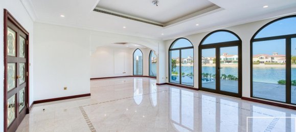 5 bedrooms Villa in Palm Jumeirah, UAE No. 112112 8